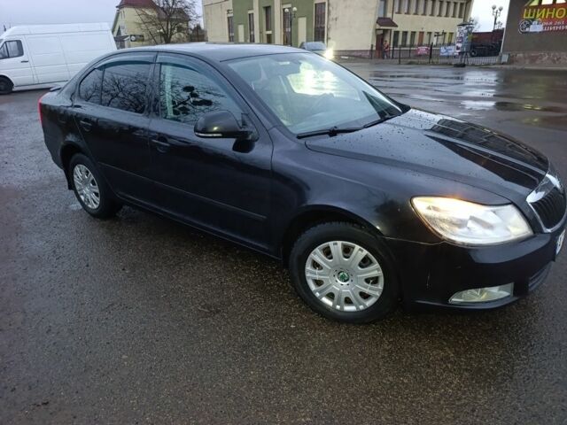 Черный Шкода Октавия, объемом двигателя 1 л и пробегом 446 тыс. км за 6300 $, фото 3 на Automoto.ua