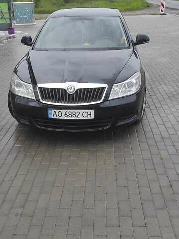 Шкода Октавия 2011 в Ужгороде на Automoto.ua Черный Шкода Октавия, объемом двигателя 1.6 л и пробегом 270 тыс. км за 7200 $, фото 3 на Automoto.ua