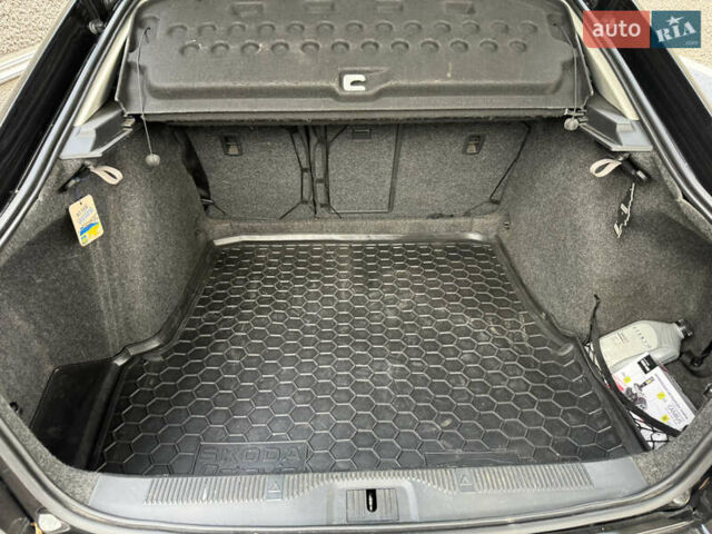 Черный Шкода Октавия, объемом двигателя 1.8 л и пробегом 170 тыс. км за 7900 $, фото 32 на Automoto.ua
