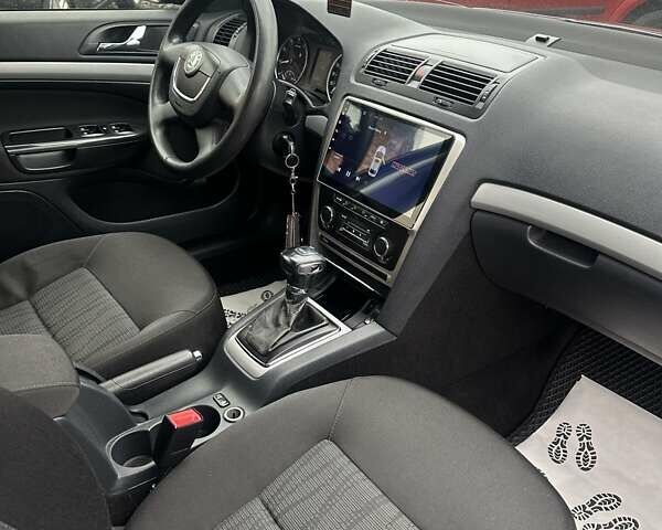 Черный Шкода Октавия, объемом двигателя 1.8 л и пробегом 178 тыс. км за 7700 $, фото 17 на Automoto.ua