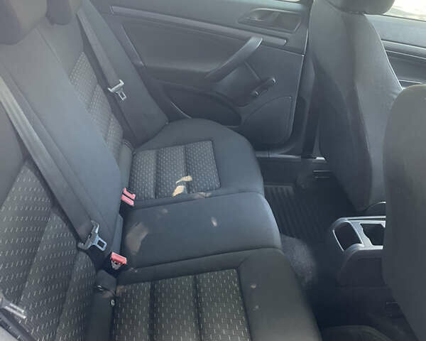 Чорний Шкода Октавія, об'ємом двигуна 1.6 л та пробігом 270 тис. км за 6600 $, фото 8 на Automoto.ua