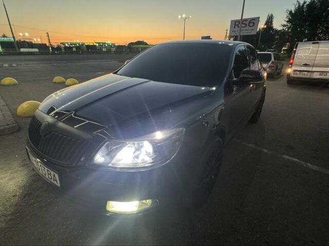 Черный Шкода Октавия, объемом двигателя 1.8 л и пробегом 170 тыс. км за 7999 $, фото 2 на Automoto.ua