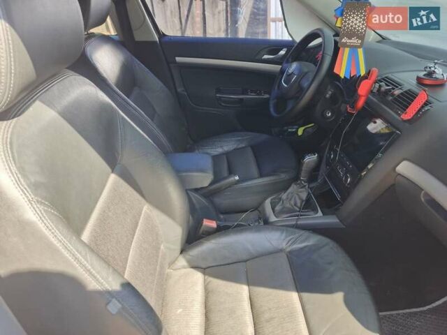 Черный Шкода Октавия, объемом двигателя 1.8 л и пробегом 223 тыс. км за 6500 $, фото 3 на Automoto.ua