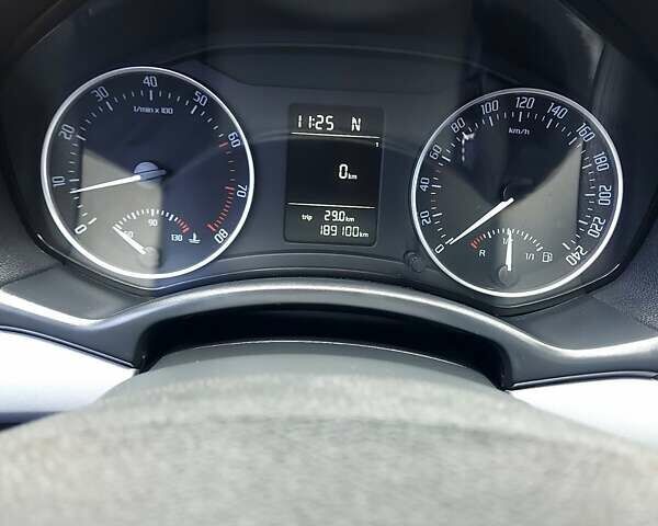 Шкода Октавія 2011 у Луцьку на Automoto.ua Чорний Шкода Октавія, об'ємом двигуна 1.8 л та пробігом 189 тис. км за 9500 $, фото 3 на Automoto.ua