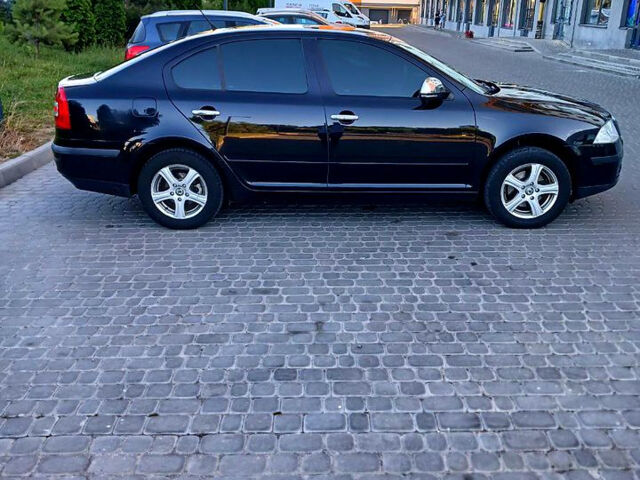 Черный Шкода Октавия, объемом двигателя 1.6 л и пробегом 218 тыс. км за 7400 $, фото 10 на Automoto.ua