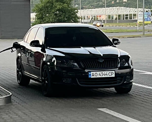 Черный Шкода Октавия, объемом двигателя 1.4 л и пробегом 217 тыс. км за 8300 $, фото 2 на Automoto.ua