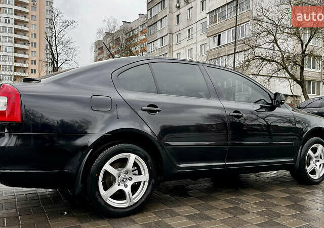 Черный Шкода Октавия, объемом двигателя 1.8 л и пробегом 56 тыс. км за 10500 $, фото 10 на Automoto.ua