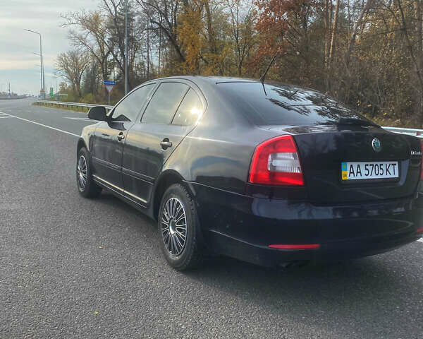 Черный Шкода Октавия, объемом двигателя 1.8 л и пробегом 179 тыс. км за 6428 $, фото 4 на Automoto.ua