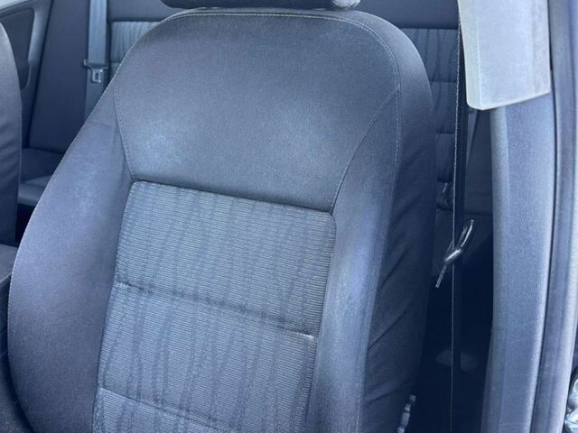 Черный Шкода Октавия, объемом двигателя 2 л и пробегом 237 тыс. км за 7600 $, фото 10 на Automoto.ua