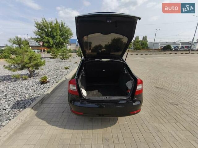 Черный Шкода Октавия, объемом двигателя 1.2 л и пробегом 159 тыс. км за 7500 $, фото 5 на Automoto.ua