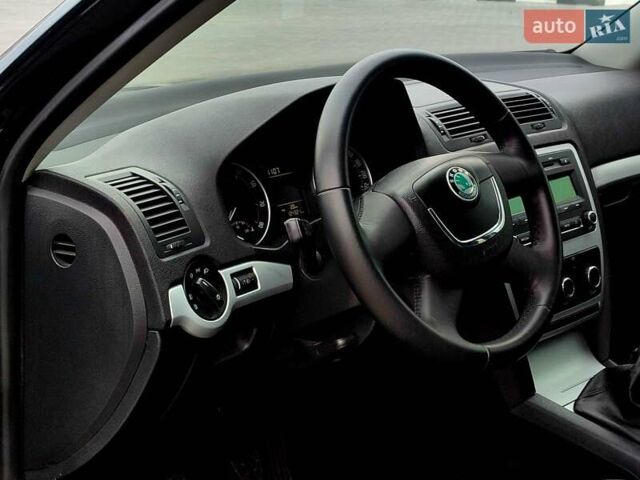 Черный Шкода Октавия, объемом двигателя 0 л и пробегом 130 тыс. км за 8700 $, фото 19 на Automoto.ua