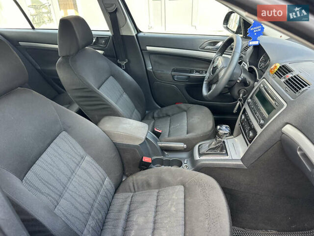Черный Шкода Октавия, объемом двигателя 2 л и пробегом 239 тыс. км за 7800 $, фото 11 на Automoto.ua