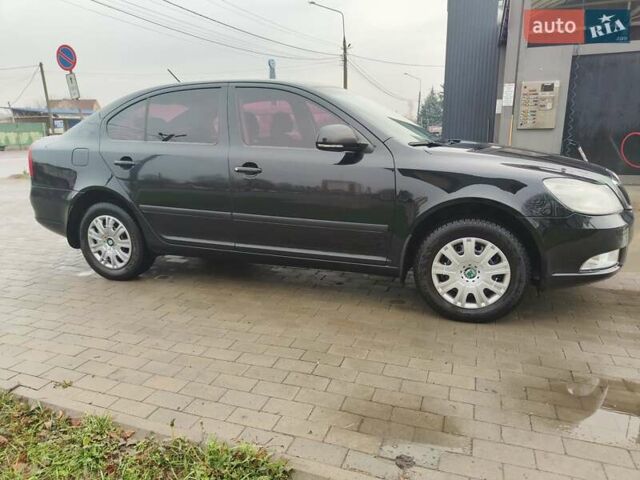 Чорний Шкода Октавія, об'ємом двигуна 1.6 л та пробігом 172 тис. км за 8300 $, фото 2 на Automoto.ua