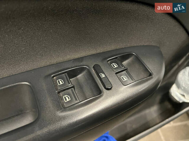 Шкода Октавія 2011 у Дніпро (Дніпропетровську) на Automoto.ua Чорний Шкода Октавія, об'ємом двигуна 1.6 л та пробігом 215 тис. км за 8900 $, фото 25 на Automoto.ua