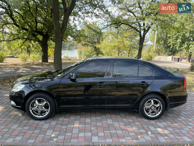 Чорний Шкода Октавія, об'ємом двигуна 1.8 л та пробігом 236 тис. км за 8350 $, фото 1 на Automoto.ua