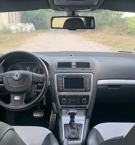 Чорний Шкода Октавія, об'ємом двигуна 1.97 л та пробігом 257 тис. км за 10700 $, фото 10 на Automoto.ua