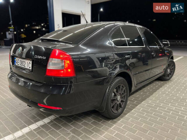 Шкода Октавія 2011 у Дніпро (Дніпропетровську) на Automoto.ua Чорний Шкода Октавія, об'ємом двигуна 1.6 л та пробігом 215 тис. км за 8900 $, фото 4 на Automoto.ua
