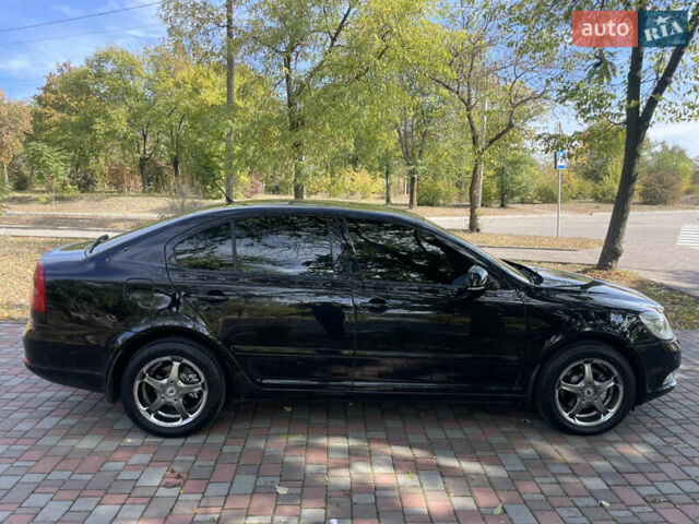 Чорний Шкода Октавія, об'ємом двигуна 1.8 л та пробігом 236 тис. км за 8350 $, фото 5 на Automoto.ua