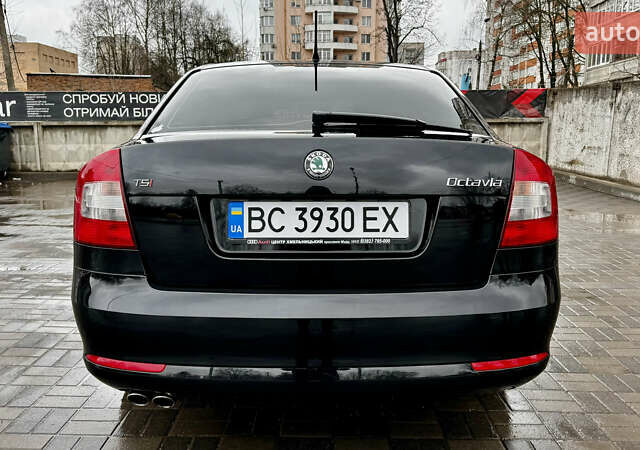 Черный Шкода Октавия, объемом двигателя 1.8 л и пробегом 56 тыс. км за 10500 $, фото 11 на Automoto.ua