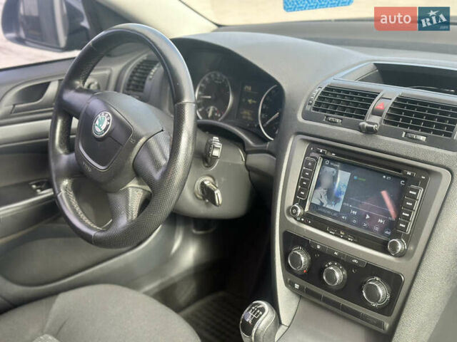 Черный Шкода Октавия, объемом двигателя 1.6 л и пробегом 233 тыс. км за 8300 $, фото 15 на Automoto.ua