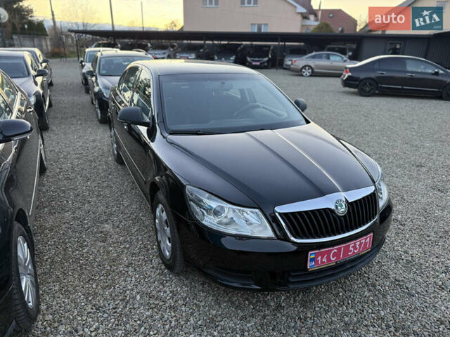 Шкода Октавія 2011 у Калуше на Automoto.ua Чорний Шкода Октавія, об'ємом двигуна 1.6 л та пробігом 300 тис. км за 7250 $, фото 3 на Automoto.ua