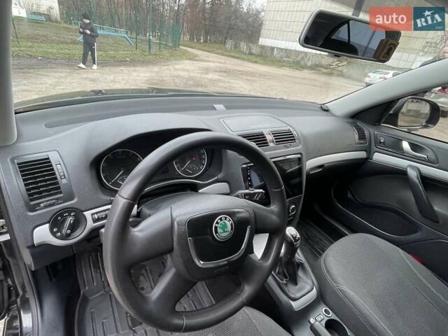 Чорний Шкода Октавія, об'ємом двигуна 1.8 л та пробігом 210 тис. км за 9600 $, фото 9 на Automoto.ua