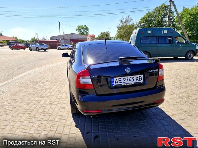 Черный Шкода Октавия, объемом двигателя 1.8 л и пробегом 205 тыс. км за 8500 $, фото 6 на Automoto.ua