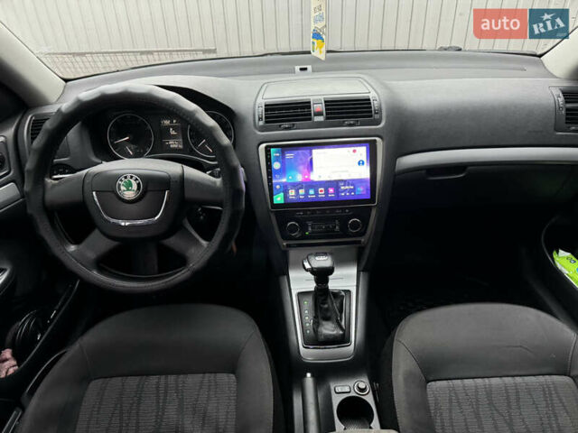 Черный Шкода Октавия, объемом двигателя 1.8 л и пробегом 170 тыс. км за 7900 $, фото 22 на Automoto.ua