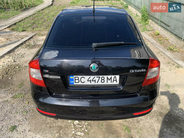 Чорний Шкода Октавія, об'ємом двигуна 1.8 л та пробігом 196 тис. км за 7600 $, фото 4 на Automoto.ua