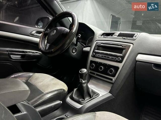 Черный Шкода Октавия, объемом двигателя 1.9 л и пробегом 293 тыс. км за 6800 $, фото 20 на Automoto.ua