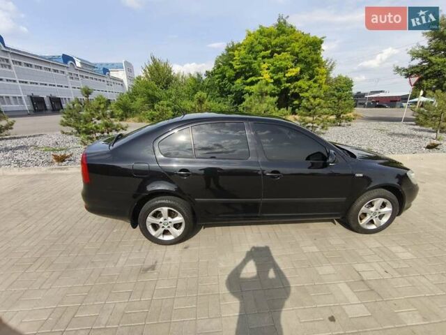 Черный Шкода Октавия, объемом двигателя 1.2 л и пробегом 159 тыс. км за 7500 $, фото 6 на Automoto.ua