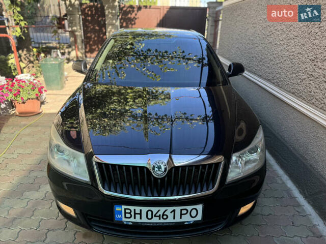 Черный Шкода Октавия, объемом двигателя 1.8 л и пробегом 170 тыс. км за 7900 $, фото 1 на Automoto.ua