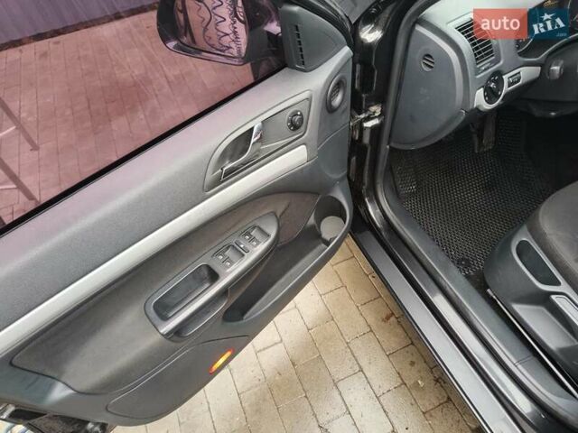 Чорний Шкода Октавія, об'ємом двигуна 1.6 л та пробігом 172 тис. км за 8300 $, фото 16 на Automoto.ua