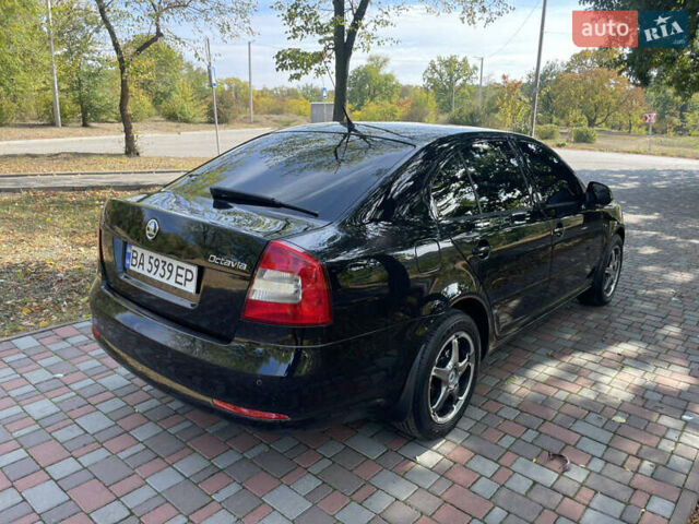 Чорний Шкода Октавія, об'ємом двигуна 1.8 л та пробігом 236 тис. км за 8350 $, фото 4 на Automoto.ua