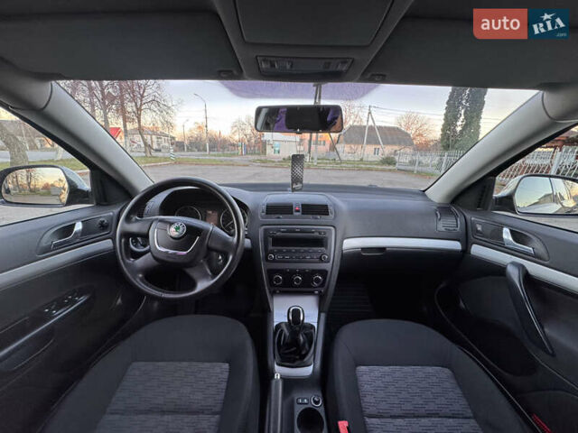 Черный Шкода Октавия, объемом двигателя 0 л и пробегом 270 тыс. км за 6900 $, фото 8 на Automoto.ua