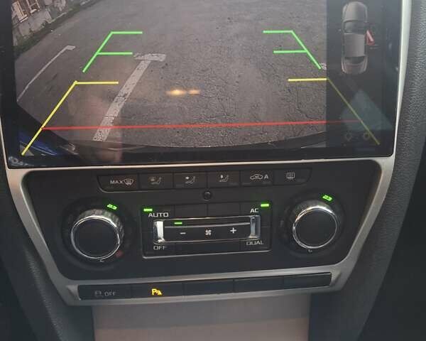 Чорний Шкода Октавія, об'ємом двигуна 1.97 л та пробігом 349 тис. км за 8900 $, фото 3 на Automoto.ua