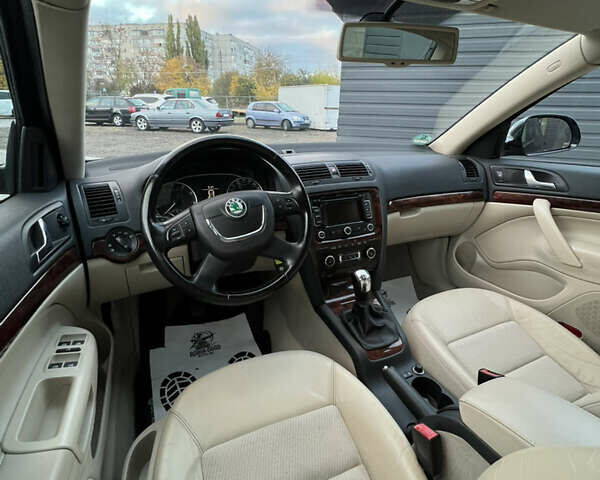 Шкода Октавія 2011 у Белой Церкве на Automoto.ua Чорний Шкода Октавія, об'ємом двигуна 1.4 л та пробігом 239 тис. км за 8300 $, фото 15 на Automoto.ua
