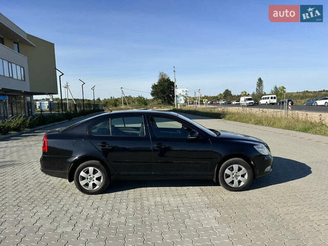 Черный Шкода Октавия, объемом двигателя 2 л и пробегом 237 тыс. км за 7300 $, фото 24 на Automoto.ua