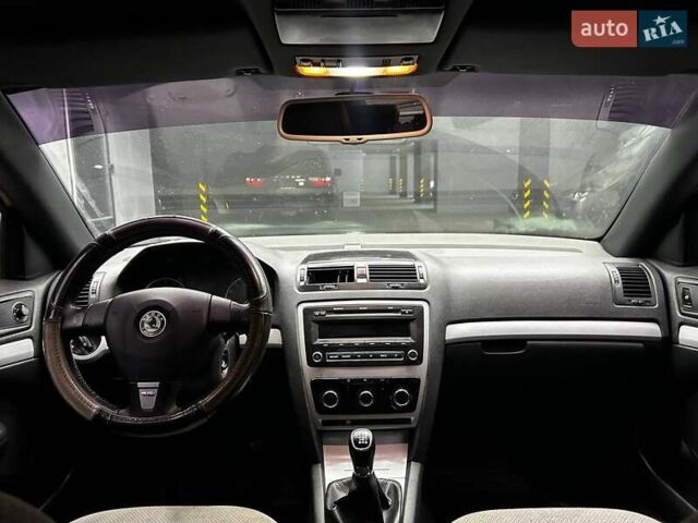 Черный Шкода Октавия, объемом двигателя 1.9 л и пробегом 293 тыс. км за 6800 $, фото 11 на Automoto.ua