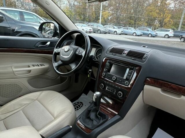 Черный Шкода Октавия, объемом двигателя 1.4 л и пробегом 239 тыс. км за 8300 $, фото 19 на Automoto.ua
