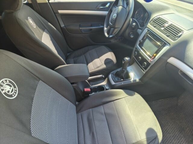 Черный Шкода Октавия, объемом двигателя 1.6 л и пробегом 250 тыс. км за 8000 $, фото 6 на Automoto.ua