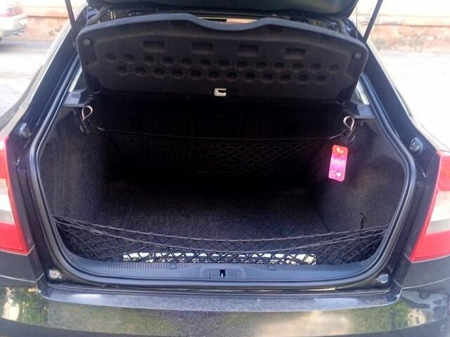 Черный Шкода Октавия, объемом двигателя 1.8 л и пробегом 145 тыс. км за 8200 $, фото 4 на Automoto.ua