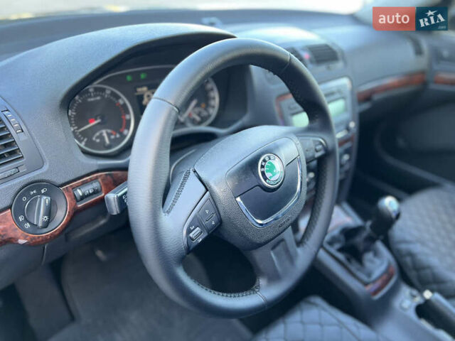 Черный Шкода Октавия, объемом двигателя 1.8 л и пробегом 199 тыс. км за 8200 $, фото 13 на Automoto.ua