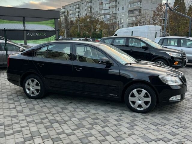 Черный Шкода Октавия, объемом двигателя 1.4 л и пробегом 239 тыс. км за 8300 $, фото 7 на Automoto.ua