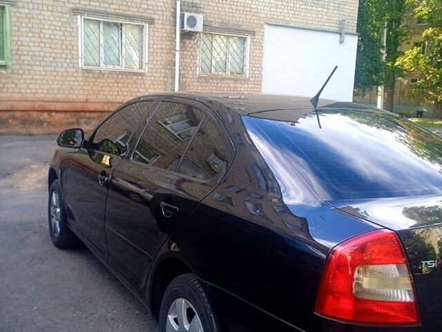 Черный Шкода Октавия, объемом двигателя 1.8 л и пробегом 145 тыс. км за 8200 $, фото 2 на Automoto.ua