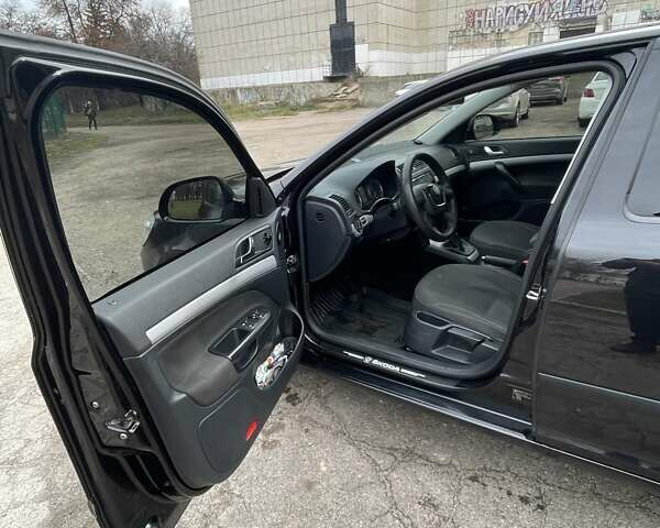 Чорний Шкода Октавія, об'ємом двигуна 1.8 л та пробігом 210 тис. км за 9600 $, фото 8 на Automoto.ua