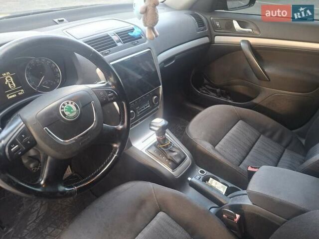 Чорний Шкода Октавія, об'ємом двигуна 1.97 л та пробігом 349 тис. км за 8900 $, фото 12 на Automoto.ua
