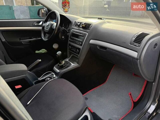 Чорний Шкода Октавія, об'ємом двигуна 1.8 л та пробігом 210 тис. км за 7800 $, фото 10 на Automoto.ua