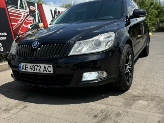 Черный Шкода Октавия, объемом двигателя 2 л и пробегом 260 тыс. км за 8800 $, фото 4 на Automoto.ua