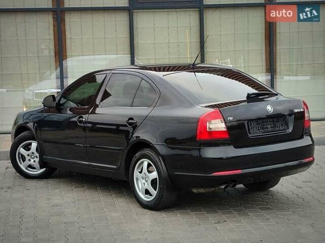 Черный Шкода Октавия, объемом двигателя 0 л и пробегом 130 тыс. км за 8700 $, фото 5 на Automoto.ua